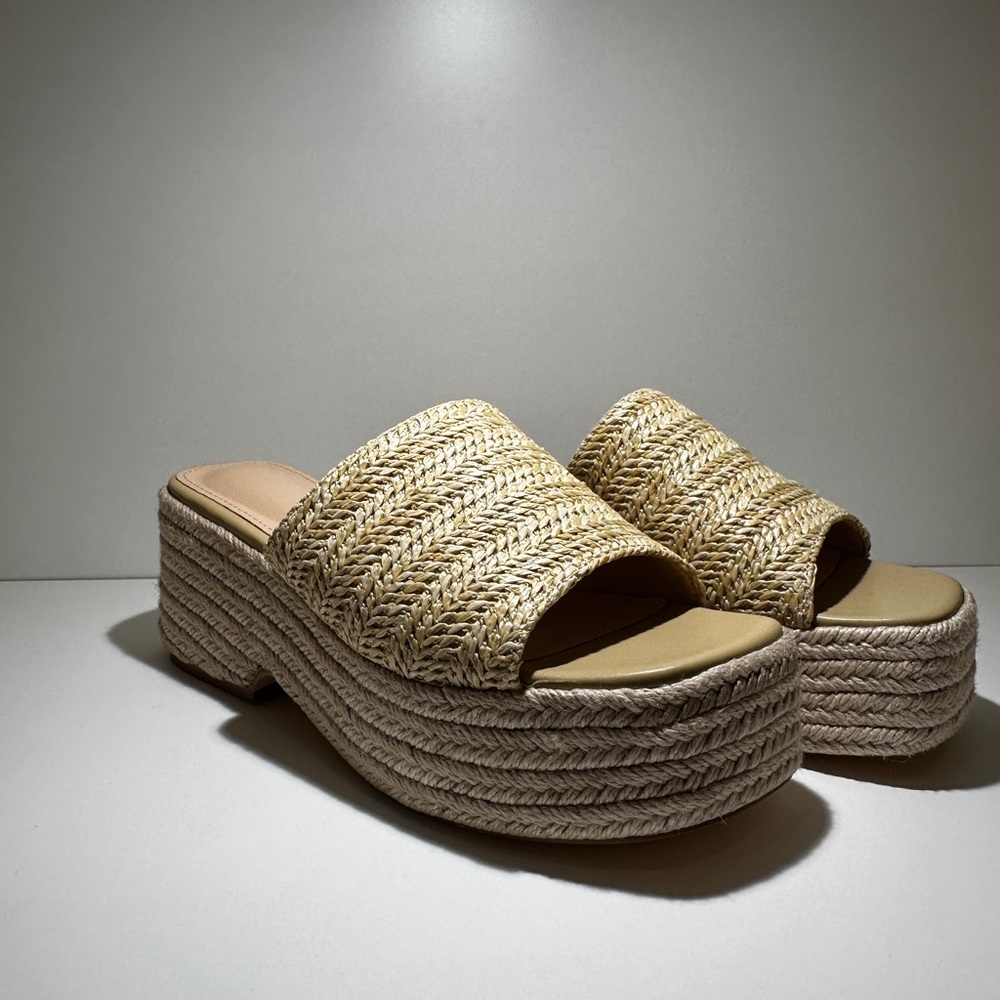 Raffia platform sandal